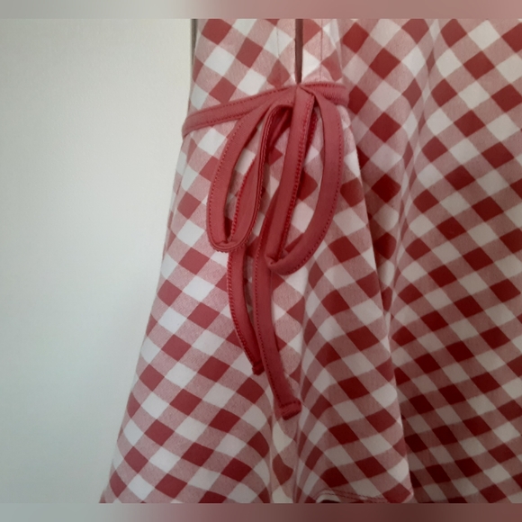 Isaac Mizrahi pink and white gingham check. With keyhole trumpet sleeves - Picture 3 of 5